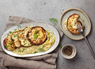 Sedano rapa steaks su purè al miso
