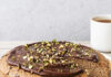 Torta di castagne e mandorle con crema di cioccolato