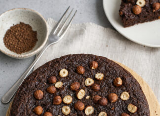Torta di patate dolci, cacao e nocciole Torta di patate dolci, cacao e nocciole