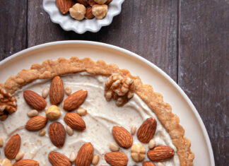 Crostata di ricotta e mandorle senza burro