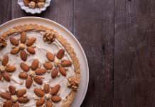 Crostata di ricotta e mandorle senza burro