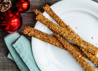 grissini di quinoa, nocciole e semi