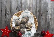 Bottoncini di parmigiano e papavero