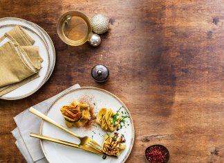 Fagottini di crêpe ai tre ripieni Fagottini di crêpe ai tre ripieni