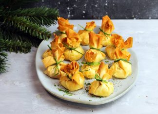 Pacchettini di pasta fillo e feta