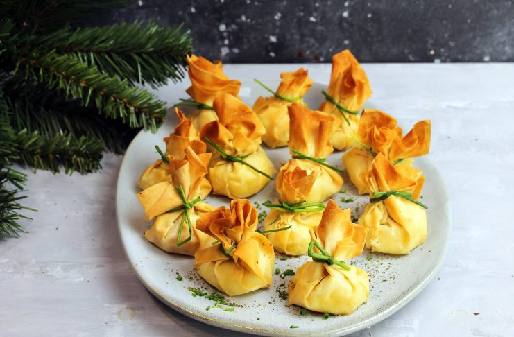 fagottini_3862968;2_View (1) Pacchettini di pasta fillo e feta