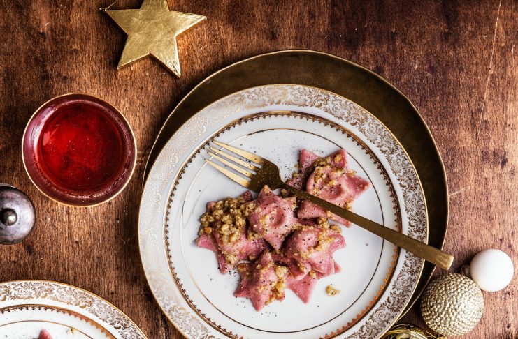 Ravioli stella alla robiola con pesto di noci