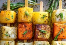 Spiedini di patate colorate in padella