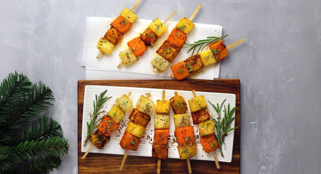 Spiedini di patate colorate in padella