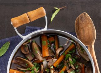 Bourguignon di funghi, carote e scalogni al vino rosso
