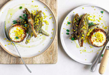 Ricottine al forno con carciofi, mimosa e maggiorana: la ricetta