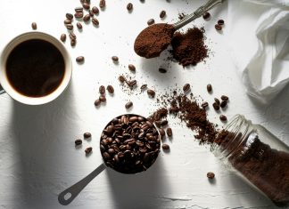 Come riutilizzare i fondi del caffè per le pulizie di casa come usare i fondi caffè per pulizie