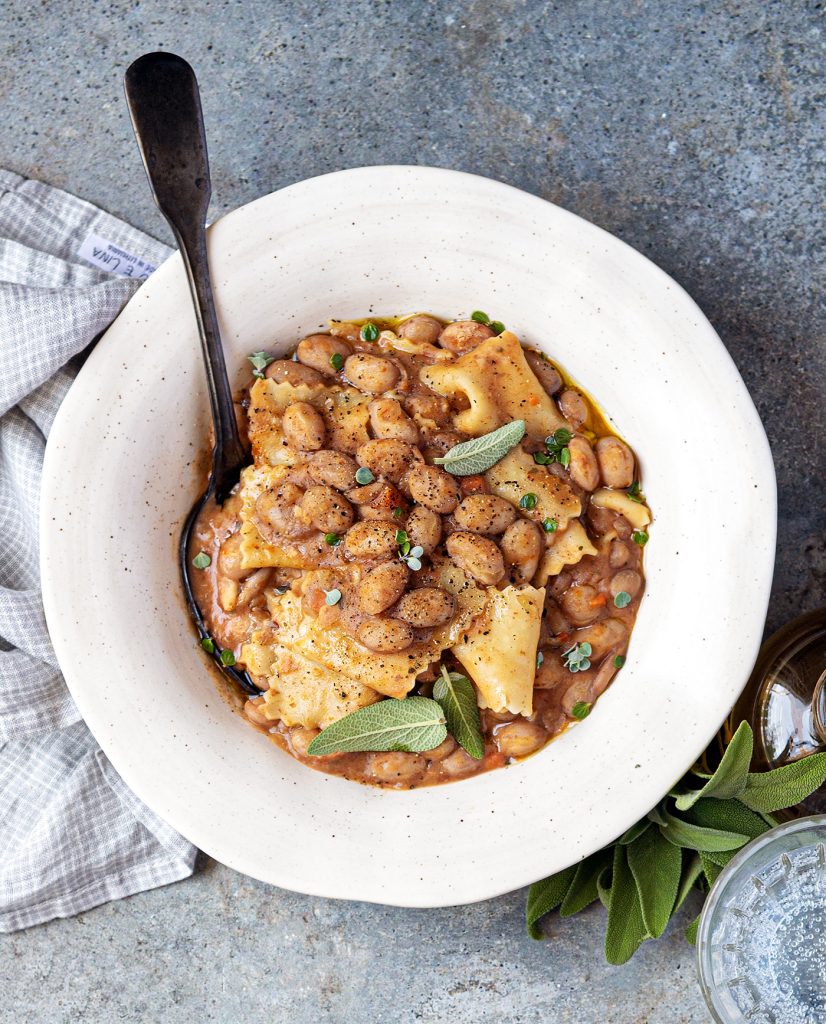 Pasta e fagioli cremosa con maltagliati all’uovo