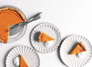 Carrot pie alla cannella con yogurt greco