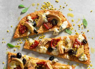 Pizza in crosta di quinoa e avena con carciofi e gorgonzola Pizza in crosta di quinoa e avena con carciofi e gorgonzola