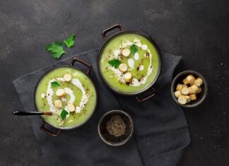 Vellutata verde di gambi di broccoli