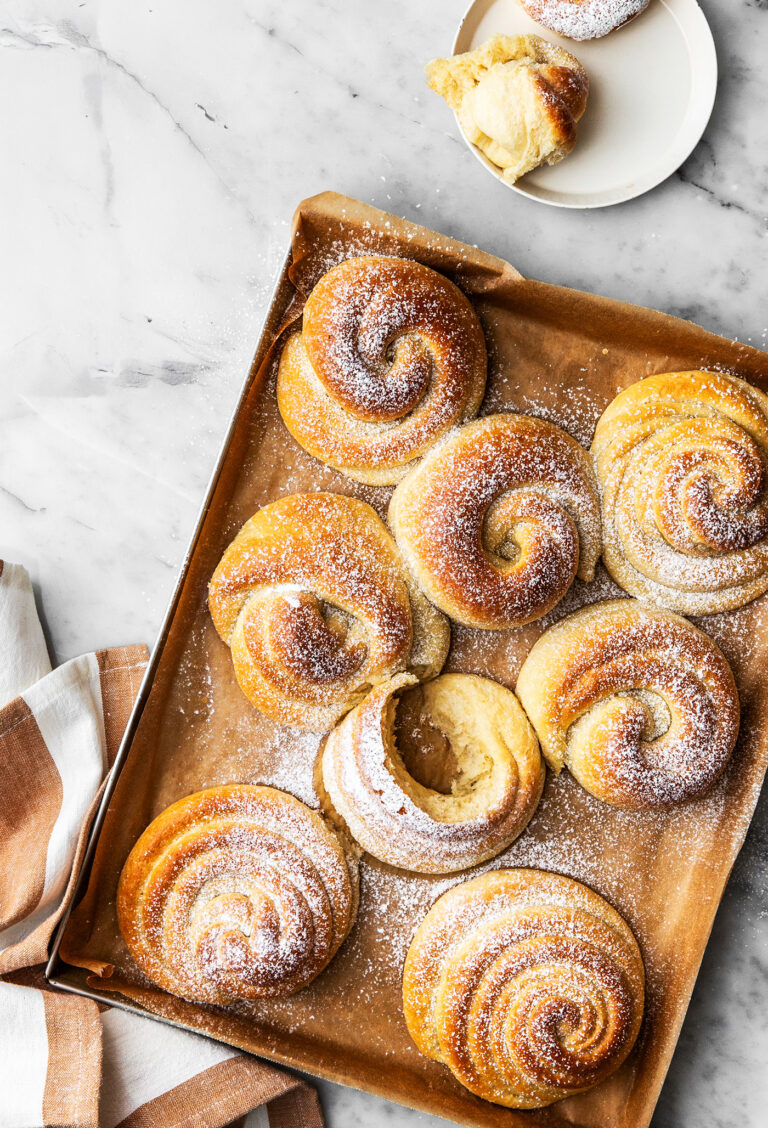 chiacchiere-girelle Chiacchiere-girelle al forno
