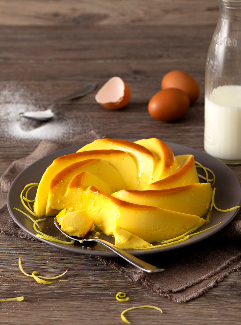 Dolce fiordilatte con vaniglia e zafferano