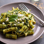 Pasta alla crema di cavolo nero e feta