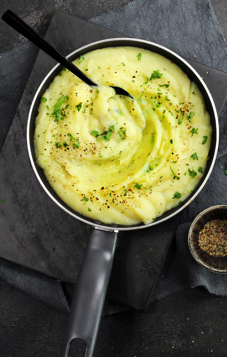 Purè di patate e gambi di broccoli