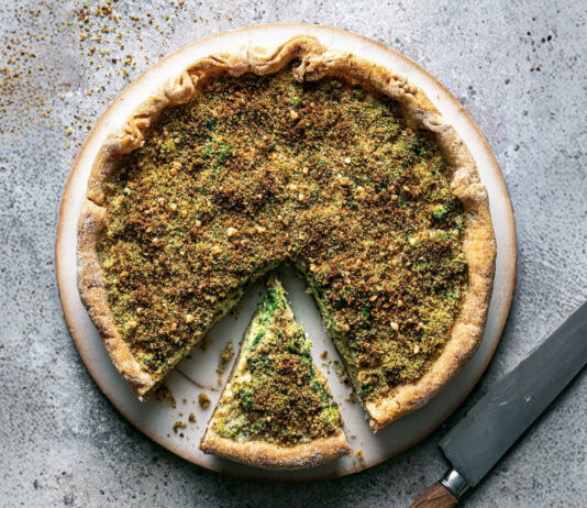 Sbrisolona salata di farro e broccoli