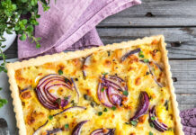 Torta salata di farro con patate, cipolla rossa e capperi