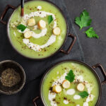 Vellutata verde di gambi di broccoli