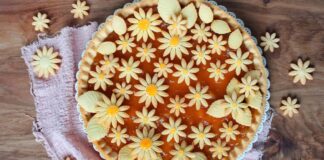 crostata floreale