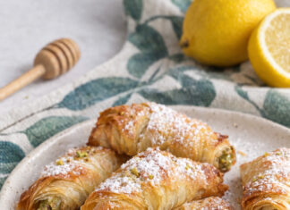 Brioche veloci di fillo ai pistacchi