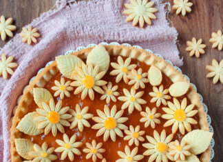 Crostata floreale