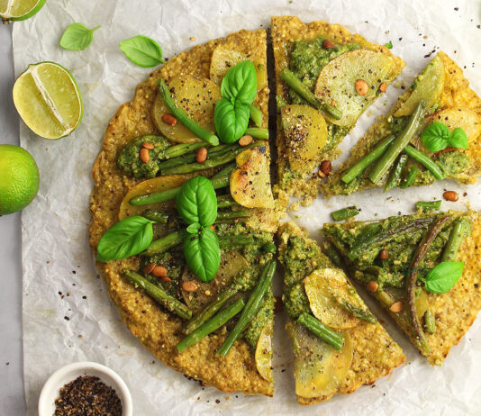 Frittata al forno di miglio e quinoa con patate e fagiolini