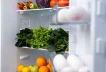 Pulire il frigo in modo naturale è possibile: rimedi efficaci e sostenibili Come pulire il frigo in modo naturale
