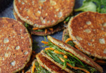 Mini sandwich di grano saraceno con barba di frate e carote