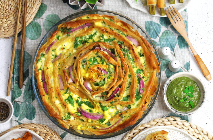 Torta salata di fillo, crescenza e cipolle rosse