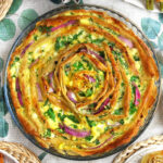 Torta salata di fillo, crescenza e cipolle rosse