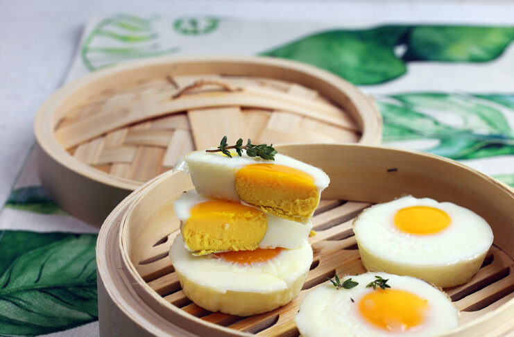 Uova in cocotte al vapore