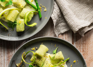Gnocchi di patate, piselli e riso ai doppi asparagi