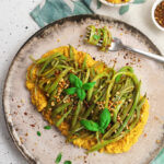 Spaghettoni di piattoni, aglio, olio e crema di carote