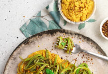 Spaghettoni di piattoni, aglio, olio e crema di carote