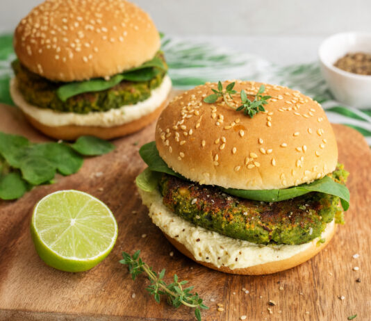 Burger verdi di lupini e spinaci al timo