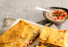 Terrina di crespelle alle lenticchie rosse con ortaggi estivi