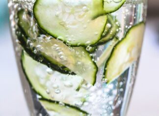 Come contrastare il caldo improvviso: cosa mangiare e rimedi naturali consigli anti caldo