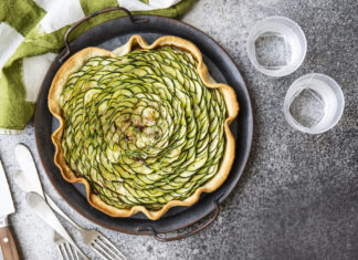 Quiche di zucchine con tapenade rossa