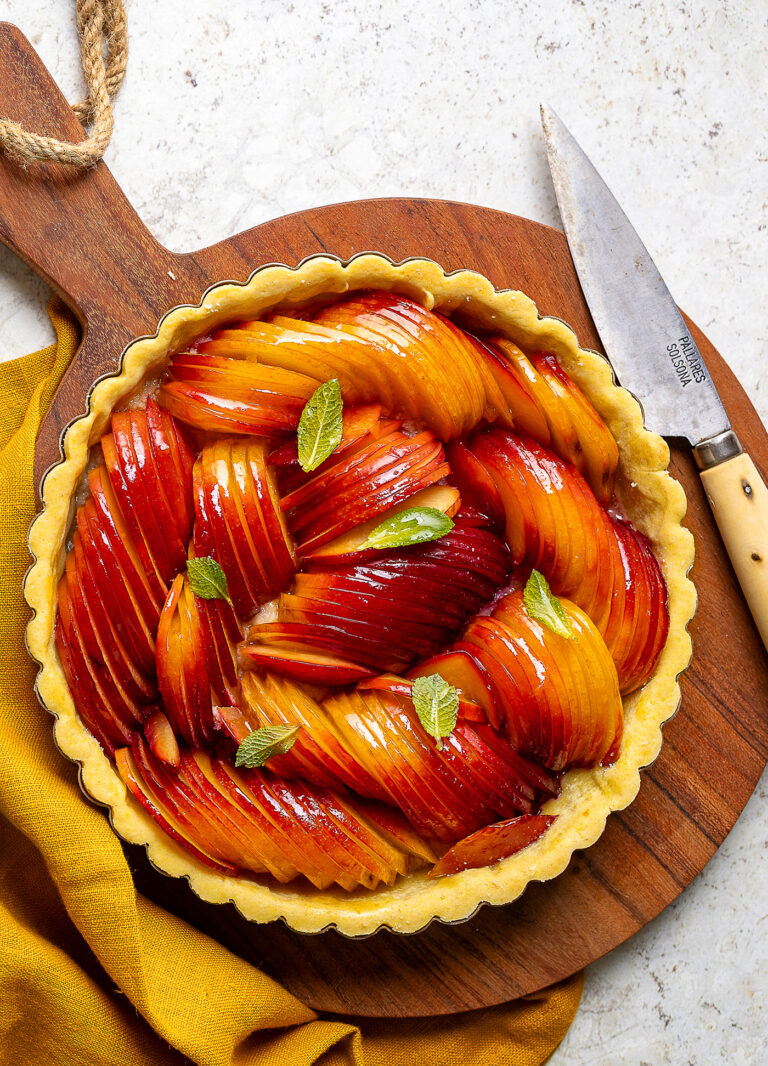 Crostata vegana di pesche nettarine con frolla all’olio
