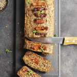 Pane di quinoa con olive e pomodori secchi