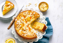 Torta di farro con albicocche e mandorle