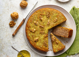 Torta libanese di datteri e noci