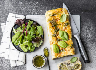 Strudel-plumcake con melanzane, mozzarella e pesto fresco