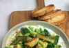 Cetrioli schiacciati in salsa di yogurt all’aneto