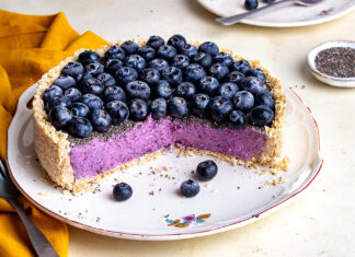 La versione definitiva della cheesecake di mirtilli senza glutine Cheesecake di mirtilli con avena e semi di chia
